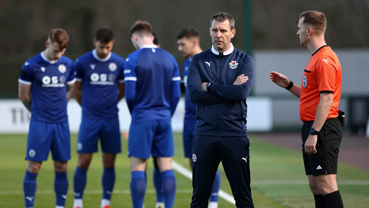 Caernarfon Town's rivals Airbus suffered a 2-0 loss to Cardiff Met, while Caernarfon Town's own match against Penybont...